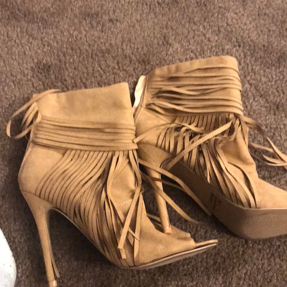 Boot heels